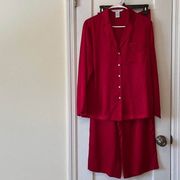 august silk Other - 100% Silk Pajama Set Women’s Small Red 2 Pieces Long Sleeves Pants Classic Sexy